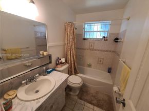 2271 NW 188th Ter, Miami Gardens FL 33056