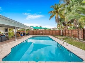 15930 SW 90th Ave, Palmetto Bay FL 33157