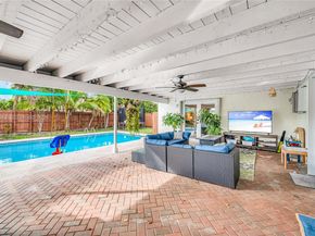 15930 SW 90th Ave, Palmetto Bay FL 33157