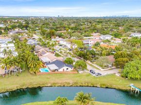 15930 SW 90th Ave, Palmetto Bay FL 33157