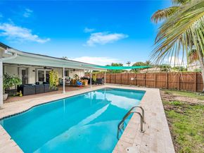 15930 SW 90th Ave, Palmetto Bay FL 33157