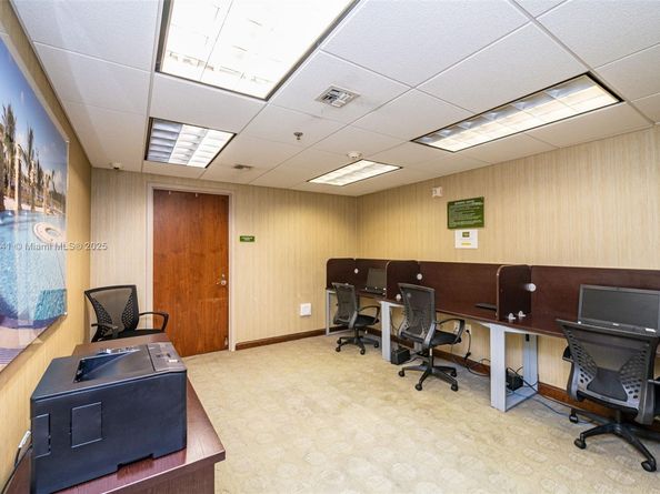2681 N Flamingo Rd 2508S, Sunrise FL 33323