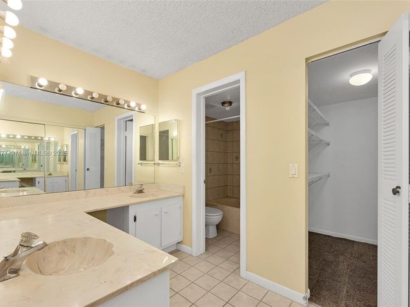 3545 Magellan Cir 3515, Aventura FL 33180