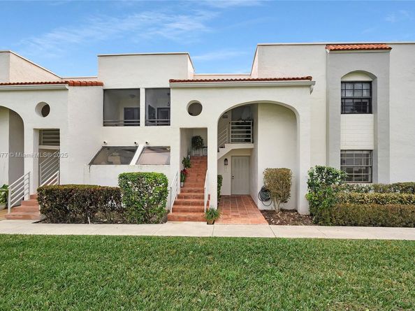 3545 Magellan Cir 3515, Aventura FL 33180