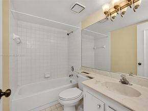 3545 Magellan Cir 3515, Aventura FL 33180