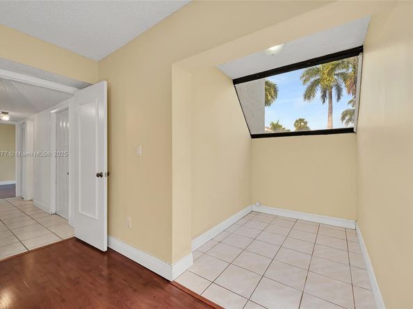 3545 Magellan Cir 3515, Aventura FL 33180