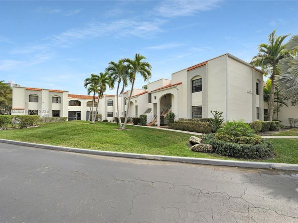 3545 Magellan Cir 3515, Aventura FL 33180