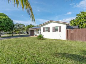 6841 NW 7th Ct, Margate FL 33063