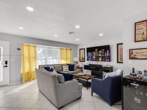 6841 NW 7th Ct, Margate FL 33063