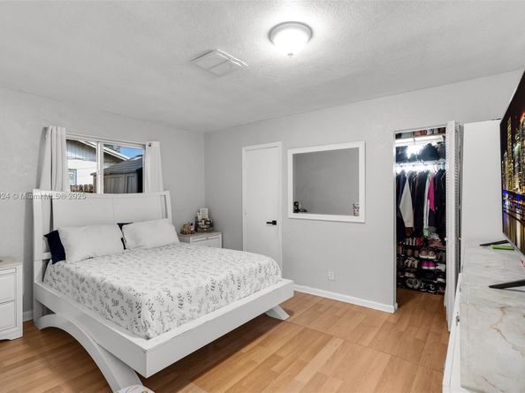 6841 NW 7th Ct, Margate FL 33063