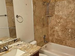 5352 NE 6th Ave G9, Oakland Park FL 33334