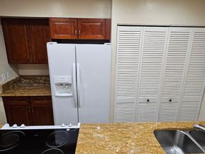 5352 NE 6th Ave G9, Oakland Park FL 33334