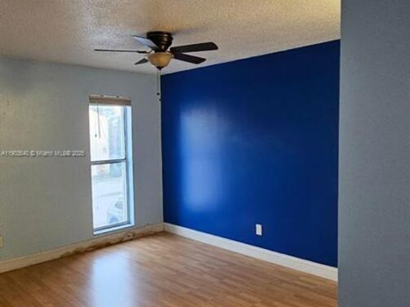 5352 NE 6th Ave G9, Oakland Park FL 33334