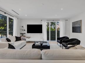 2851 SW 33rd Ct 2851, Miami FL 33133