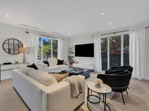 2851 SW 33rd Ct 2851, Miami FL 33133