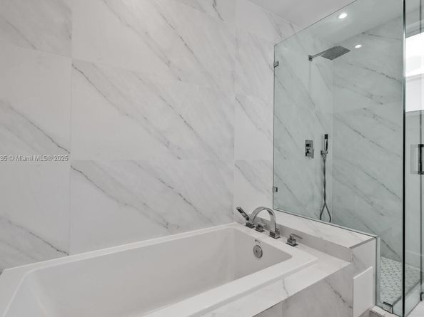 2851 SW 33rd Ct 2851, Miami FL 33133