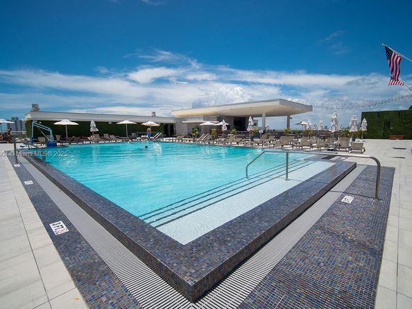 777 N Ocean Dr S323, Hollywood FL 33019