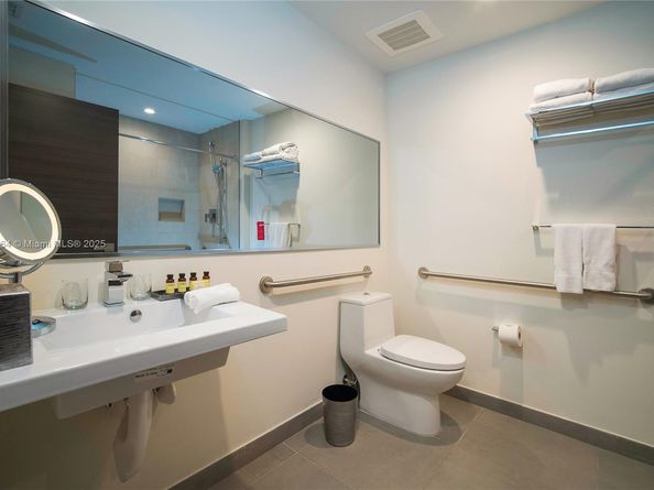 777 N Ocean Dr S323, Hollywood FL 33019