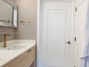 16385 Biscayne Blvd, North Miami Beach FL 33160