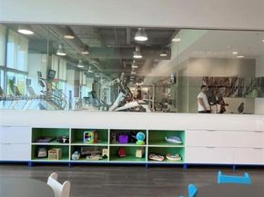 16385 Biscayne Blvd, North Miami Beach FL 33160