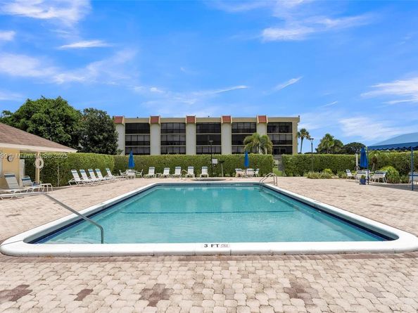 23380 Carolwood Ln 101, Boca Raton FL 33428