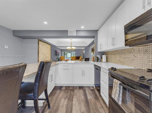 23380 Carolwood Ln 101, Boca Raton FL 33428