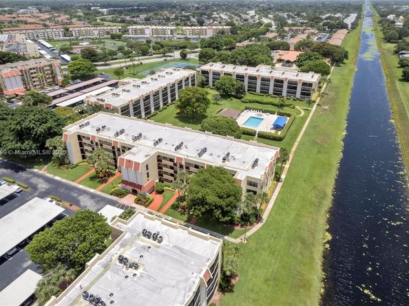 23380 Carolwood Ln 101, Boca Raton FL 33428