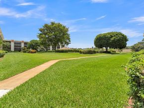 23380 Carolwood Ln 101, Boca Raton FL 33428