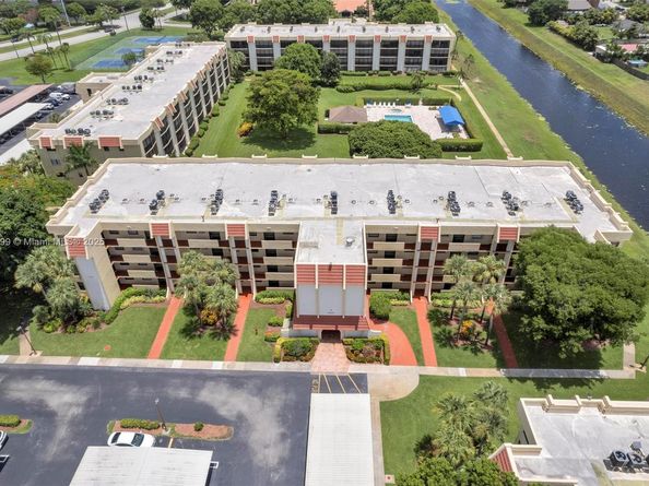 23380 Carolwood Ln 101, Boca Raton FL 33428