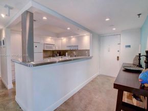 1623 Collins Ave 318, Miami Beach FL 33139
