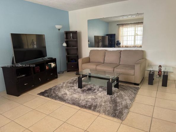 1355 NE 167th St 307, Miami FL 33162