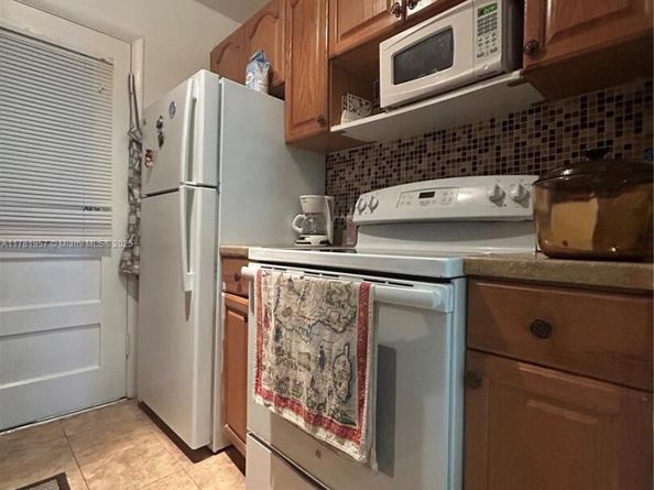 1355 NE 167th St 307, Miami FL 33162
