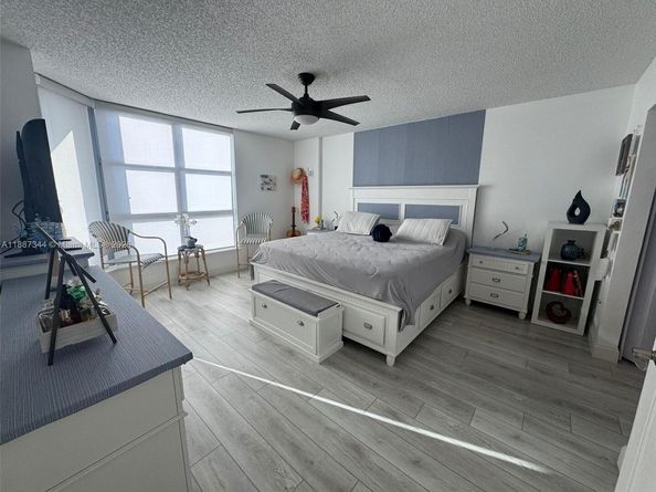 3530 Mystic Pointe Dr 2403, Aventura FL 33180
