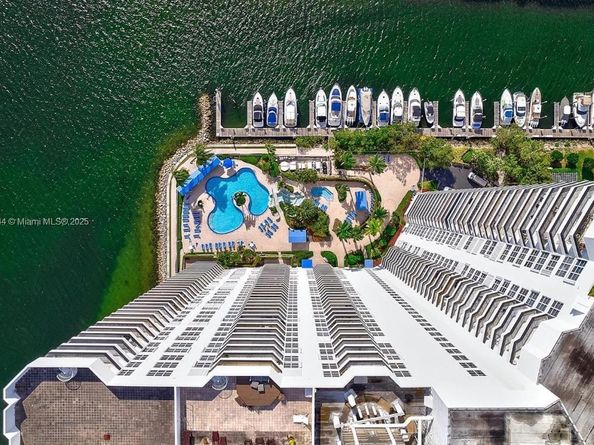 3530 Mystic Pointe Dr 2403, Aventura FL 33180