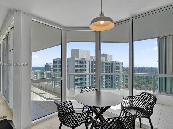 21205 Yacht Club Dr 3103, Aventura FL 33180