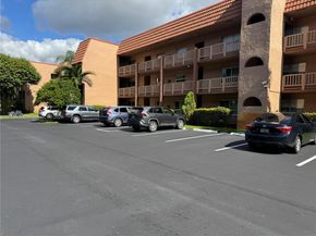 9781 Sunrise Lakes Blvd 202, Sunrise FL 33322