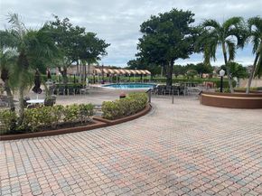 9781 Sunrise Lakes Blvd 202, Sunrise FL 33322