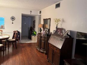 9781 Sunrise Lakes Blvd 202, Sunrise FL 33322