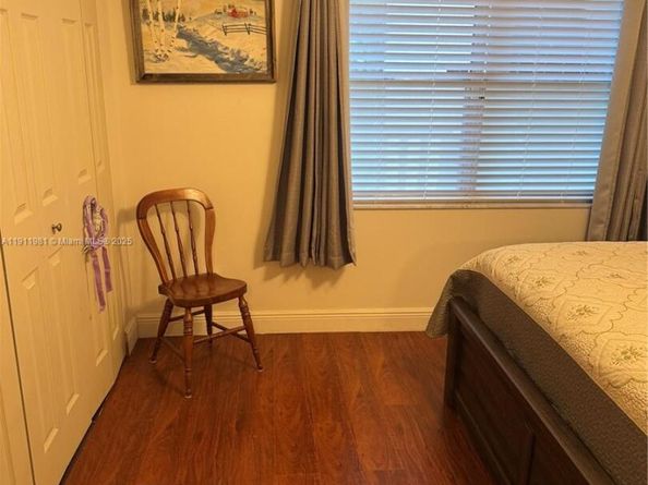 9781 Sunrise Lakes Blvd 202, Sunrise FL 33322