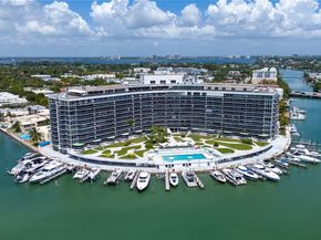 900 Bay Dr 914, Miami Beach FL 33141