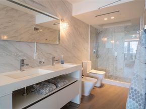 900 Bay Dr 914, Miami Beach FL 33141