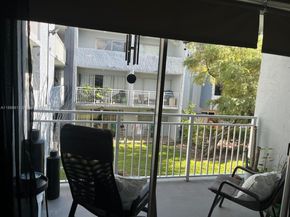 9375 Fontainebleau Blvd L219, Miami FL 33172