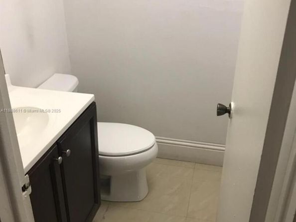 9375 Fontainebleau Blvd L219, Miami FL 33172