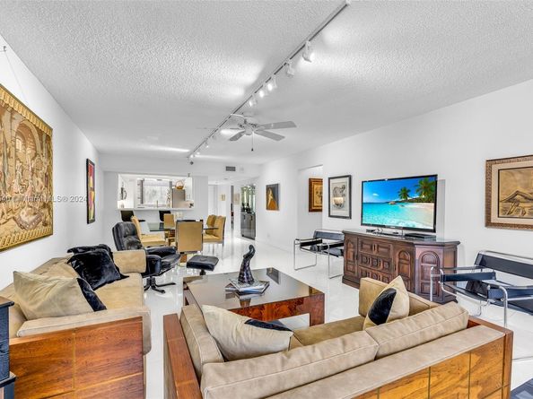 6320 Boca Del Mar Dr 207, Boca Raton FL 33433