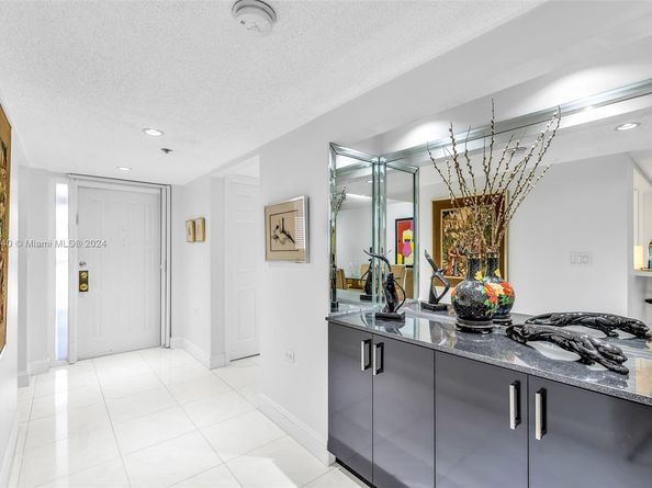6320 Boca Del Mar Dr 207, Boca Raton FL 33433