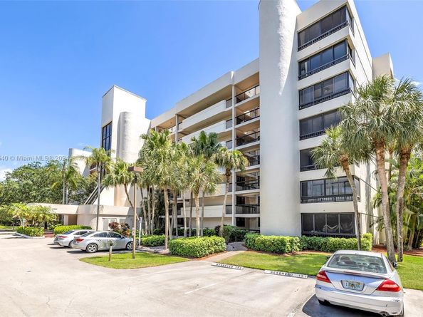 6320 Boca Del Mar Dr 207, Boca Raton FL 33433