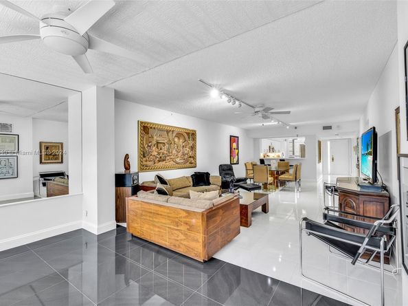 6320 Boca Del Mar Dr 207, Boca Raton FL 33433