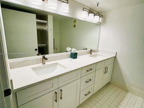 6080 Huntwick Ter 305, Delray Beach FL 33484