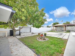 756 W 53rd St, Hialeah FL 33012