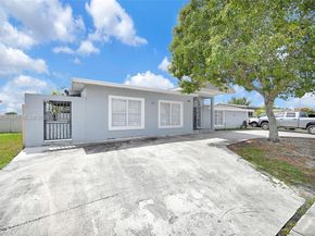 756 W 53rd St, Hialeah FL 33012